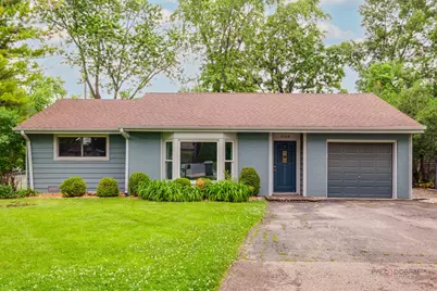 2508 Highland Drive, Lindenhurst, IL 60046 - Photo 1