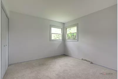 2508 Highland Drive, Lindenhurst, IL 60046 - Photo 21
