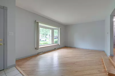 2508 Highland Drive, Lindenhurst, IL 60046 - Photo 7