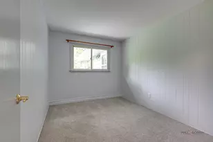 2508 Highland Dr, Lindenhurst, IL 60046 - Photo 23