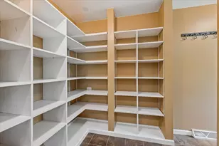 1040 N Charles St, Naperville, IL 60563 - Photo 13