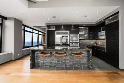 175 E Delaware Place #9210, Chicago, IL 60611 - Photo 15