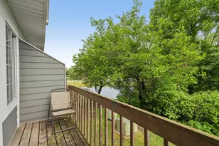 856 W St Johns Pl, Palatine, IL 60067 - Photo 21