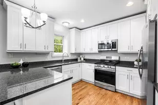 1502 N Sedgwick St, Chicago, IL 60610 - Photo 13