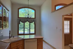 114 Deer Haven Ct, Crete, IL 60417 - Photo 5