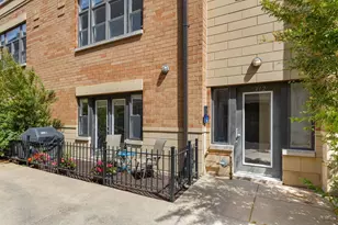 2312 W Bloomingdale Ave, Chicago, IL 60647 - Photo 25