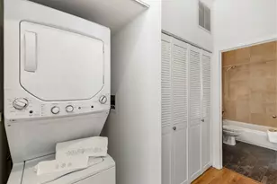 2312 W Bloomingdale Ave, Chicago, IL 60647 - Photo 13