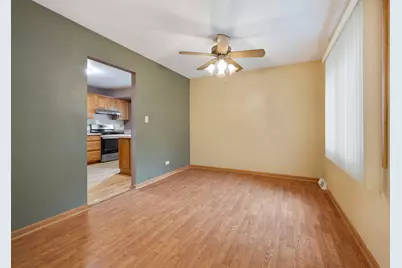 1381 Volkamer Trail, Elk Grove Village, IL 60007 - Photo 5