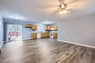 601 Oakwood Dr, Geneva, IL 60134 - Photo 3