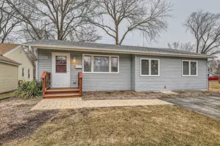601 Oakwood Dr, Geneva, IL 60134 - Photo 1