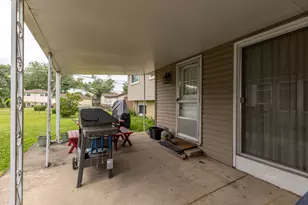 70 Dover Dr, Des Plaines, IL 60018 - Photo 39