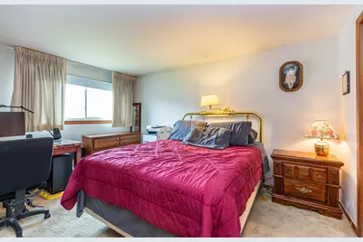 70 Dover Drive, Des Plaines, IL 60018 - Photo 17