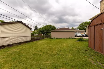 70 Dover Drive, Des Plaines, IL 60018 - Photo 37