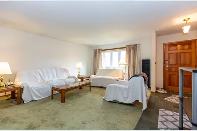 70 Dover Drive, Des Plaines, IL 60018 - Photo 7