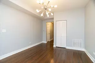 2657 N Ridgeway Ave, Chicago, IL 60647 - Photo 7