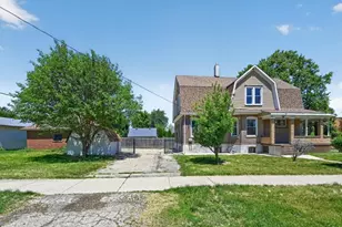 558 N Crystal St, Elgin, IL 60123 - Photo 5