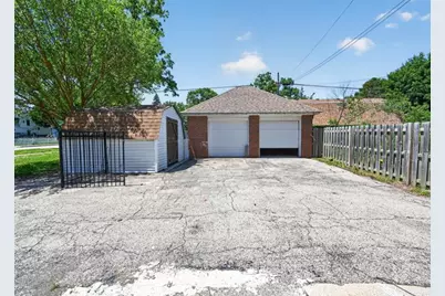 558 N Crystal Street, Elgin, IL 60123 - Photo 7