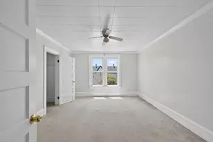 558 N Crystal St, Elgin, IL 60123 - Photo 17