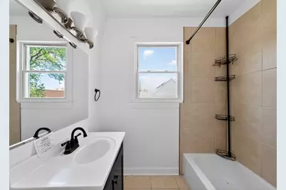 558 N Crystal Street, Elgin, IL 60123 - Photo 23