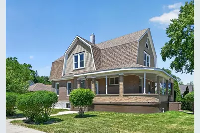 558 N Crystal Street, Elgin, IL 60123 - Photo 3