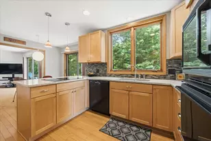 1755 S Wiesbrook Rd, Wheaton, IL 60189 - Photo 9