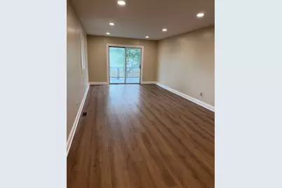 461 E Fullerton Avenue S, Glendale Heights, IL 60139 - Photo 11