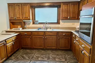 2209 Burr Oak Ave, North Riverside, IL 60546 - Photo 3