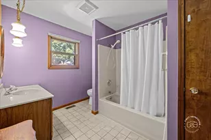 13 N Weston Ave, Elgin, IL 60123 - Photo 15