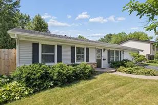 1950 Heather Dr, Aurora, IL 60506 - Photo 1