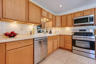 1310 Klein Dr, Streamwood, IL 60107 - Photo 7