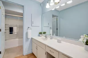 19W182 Ginny Ln E, Oak Brook, IL 60523 - Photo 23