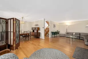 19W182 Ginny Ln E, Oak Brook, IL 60523 - Photo 11