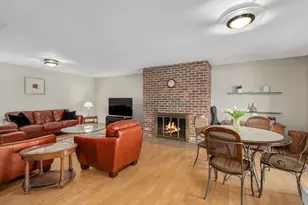 19W182 Ginny Ln E, Oak Brook, IL 60523 - Photo 27