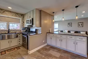 9973 Wilson Ave, Schiller Park, IL 60176 - Photo 9