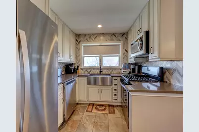 9973 Wilson Avenue, Schiller Park, IL 60176 - Photo 11