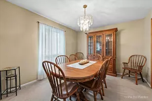 830 Buckingham Ct, Crystal Lake, IL 60014 - Photo 7