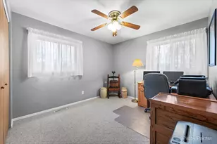 830 Buckingham Ct, Crystal Lake, IL 60014 - Photo 15