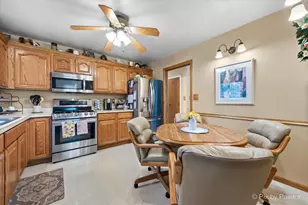 830 Buckingham Ct, Crystal Lake, IL 60014 - Photo 11