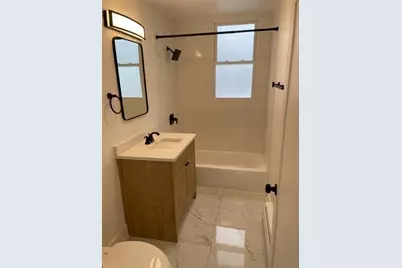 2515 W Jerome Street #5B, Chicago, IL 60645 - Photo 7