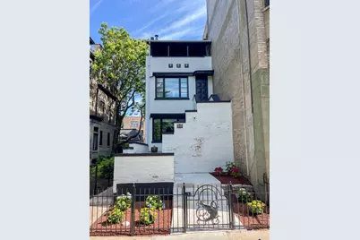 552 W Arlington Place, Chicago, IL 60614 - Photo 1