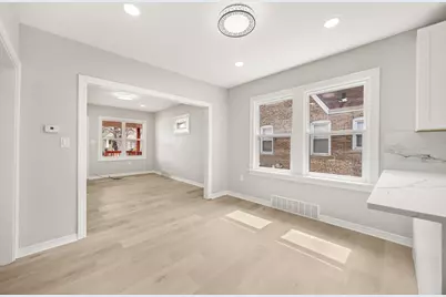 12106 S Emerald Avenue, Chicago, IL 60628 - Photo 9