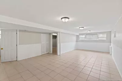 7320 W 58th Street, Summit, IL 60501 - Photo 17