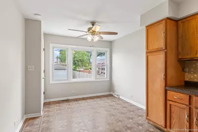 7320 W 58th Street, Summit, IL 60501 - Photo 15