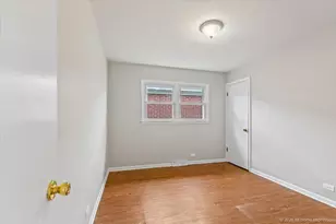 7320 W 58th St, Summit, IL 60501 - Photo 9