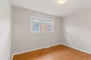 7320 W 58th St, Summit, IL 60501 - Photo 7