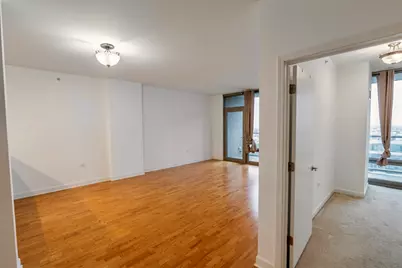 100 E 14th Street #1808, Chicago, IL 60605 - Photo 7