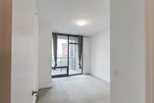 100 E 14th St, Chicago, IL 60605 - Photo 9