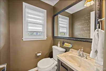 83 N Park Boulevard, Glen Ellyn, IL 60137 - Photo 17