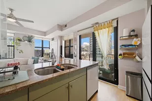 451 W Huron St, Chicago, IL 60654 - Photo 9
