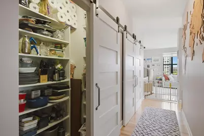451 W Huron Street #907, Chicago, IL 60654 - Photo 17